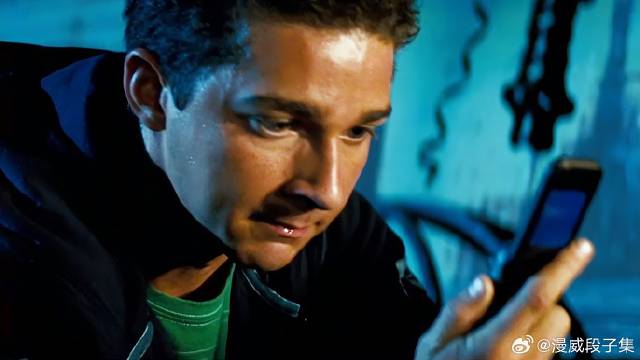 大黄蜂半夜自启，小伙一路跟随，结果发现大黄蜂的秘密