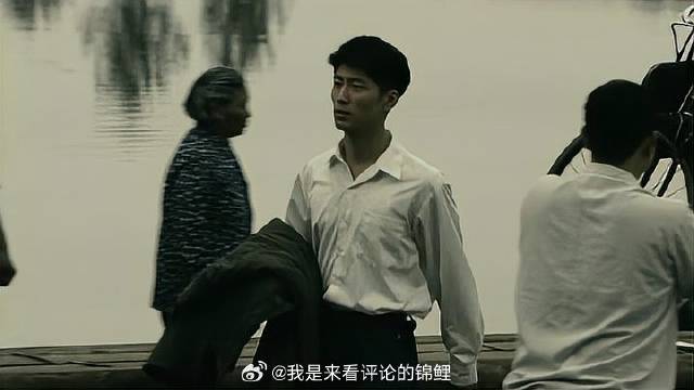 老三经常和队里换班，只为能和静秋约会，静秋心动了