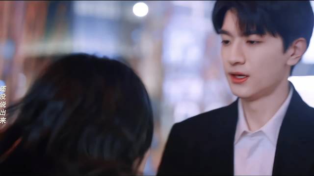 顾寻掉马千灵知道他就是校草了，追妻火葬场来了