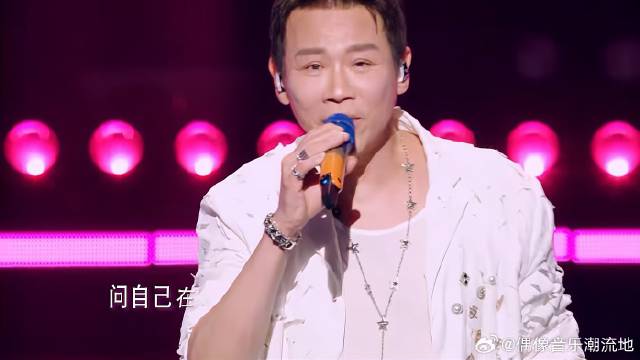 陶喆《星心》，一开口燃炸现场，听三百遍都不带够的！