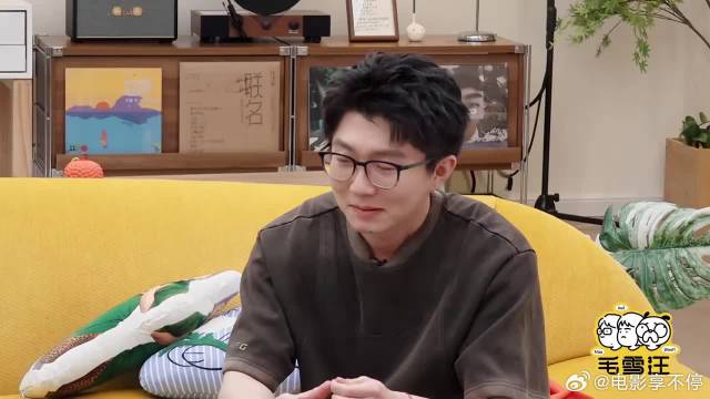 大鹏太搞笑，电影院偶遇，把张若昀认成刘昊然！