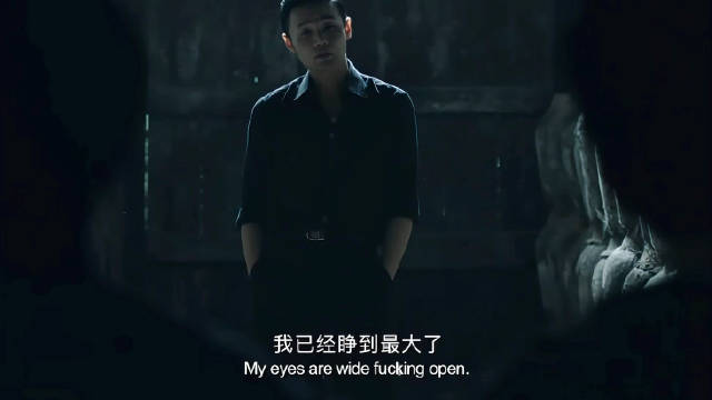 网友热议睁眼对话搞笑片段