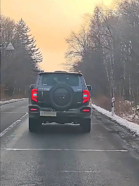 坦克400 Hi4-Z激光雷达精准识别冰雪路况