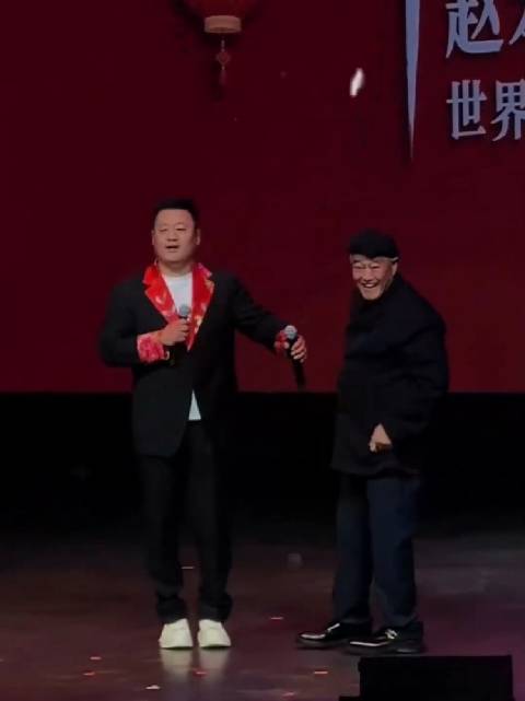 赵爷爷转身的那一刻，我的童年好像回头看了我一眼