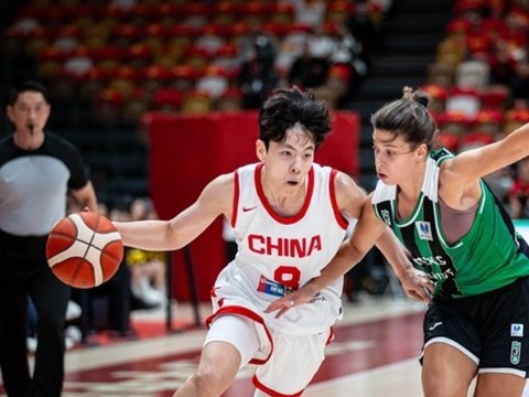 19投狂轰38分7助！女篮后卫线又杀出一王牌：宫鲁鸣这次看走眼了