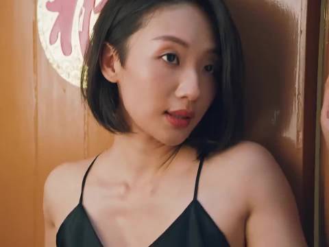 卧底行动开启，女警花扮风尘女智斗反派