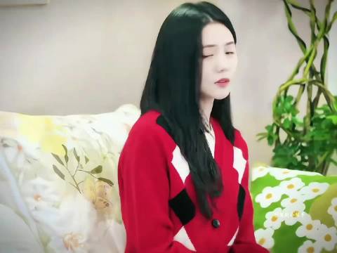 情侣意外发现同父异母关系，暂停暧昧行为