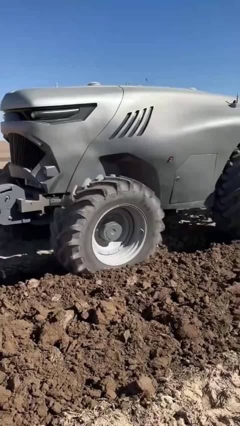 中国自主研发的无人驾驶电动拖拉机，感觉可以很快大面积替代柴油机吧？