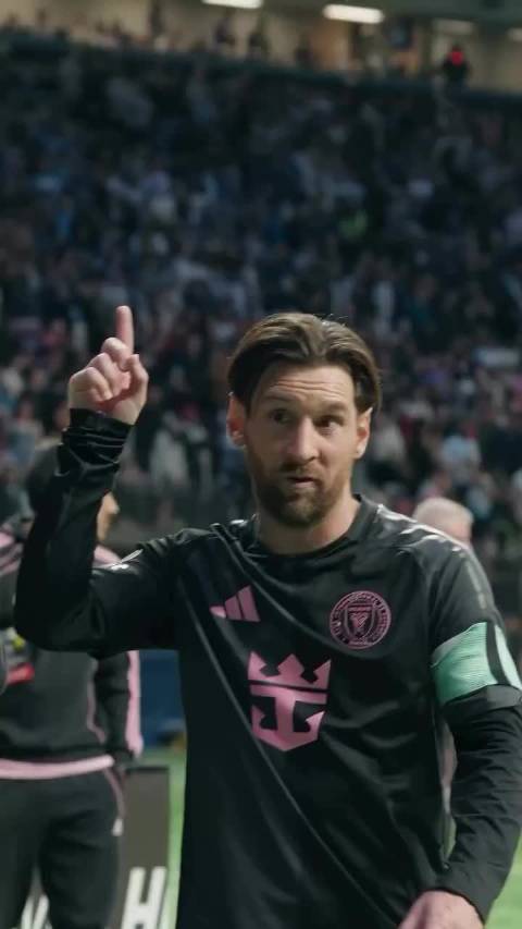 梅西率迈阿密国际3比1胜温哥华首夺总冠军