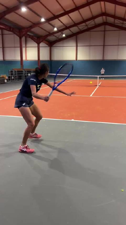 张帅：网球畅打 缺个网球搭子