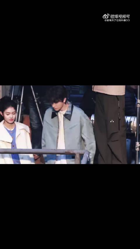 林一艾米阿禅片场吃面路透曝光