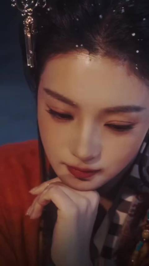 内娱古装美人展现古典气韵，氛围感拉满