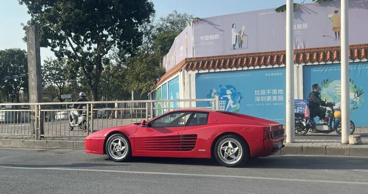 内地仅1辆！96年法拉利512M，二手车卖1000万，郭富城也曾有一辆