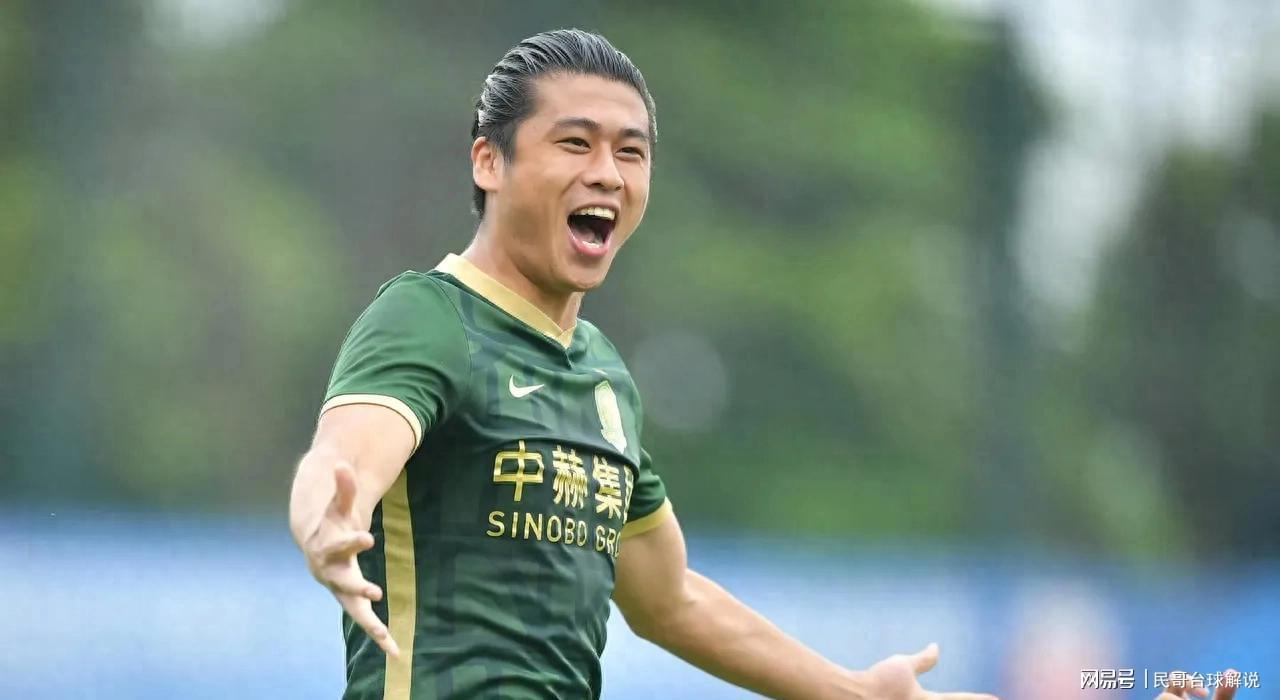 张玉宁足协杯决赛表现引热议：战术支点价值凸显，前腰改造存争议