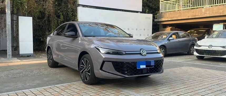 落地贵了快2万，朗逸Pro是升级还是割韭菜？