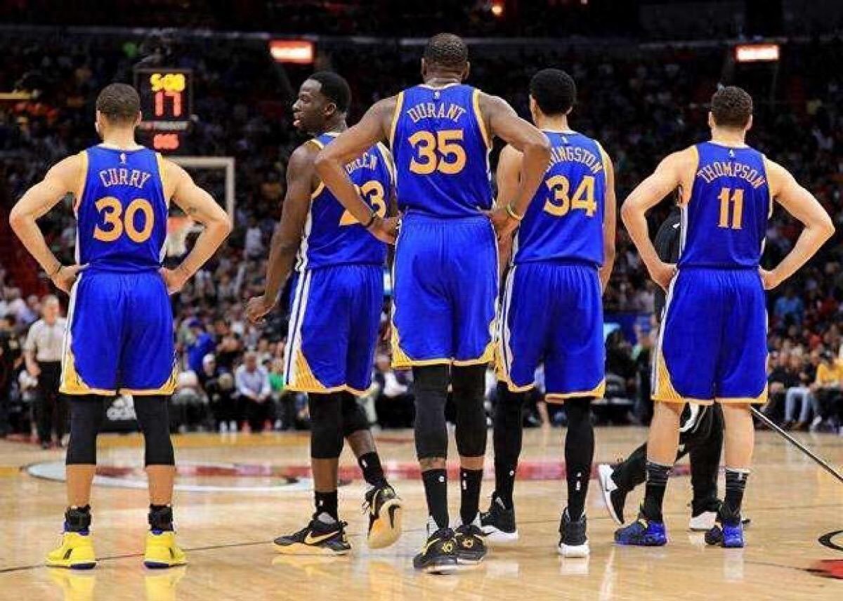 杜兰特加盟的宇宙勇2.0，能否让三连冠湖人彻底“失守”