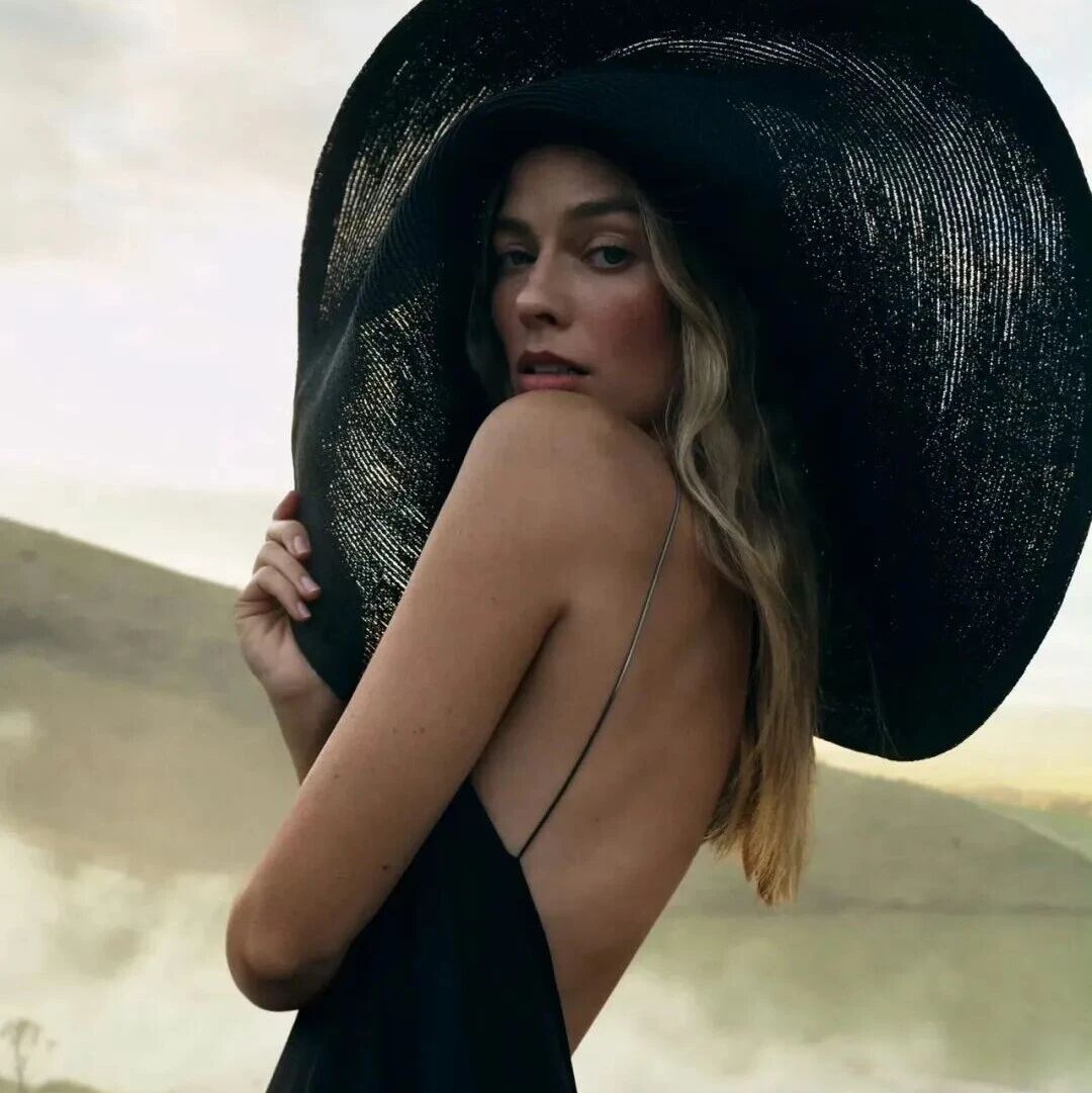 “呼啸山庄”里的“芭比”｜赏色