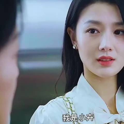 “女人洗完澡睡觉，半夜却被黑衣人迷晕”