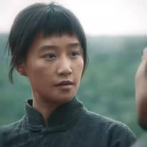 蓝盈莹从黑土到白云两极角色无缝切换