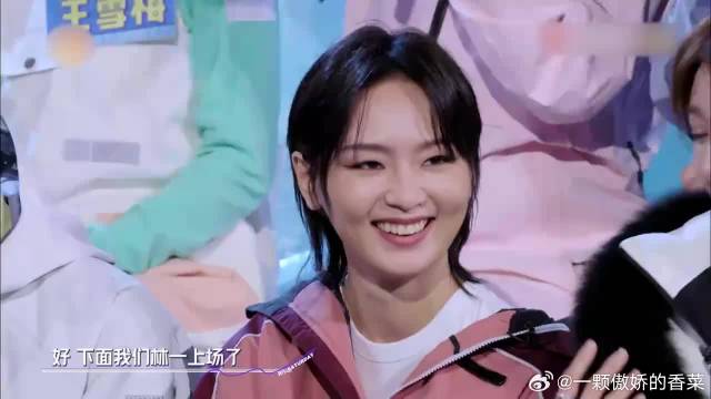 林一演示滑雪动作，上演高难度动作，冠军看了都说好