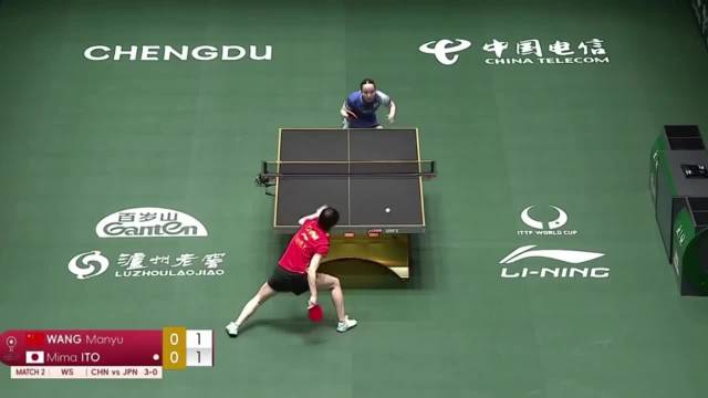 王曼昱VS伊藤美诚成都混团精彩球， 人拍球合一，状态好的曼昱就是无敌的