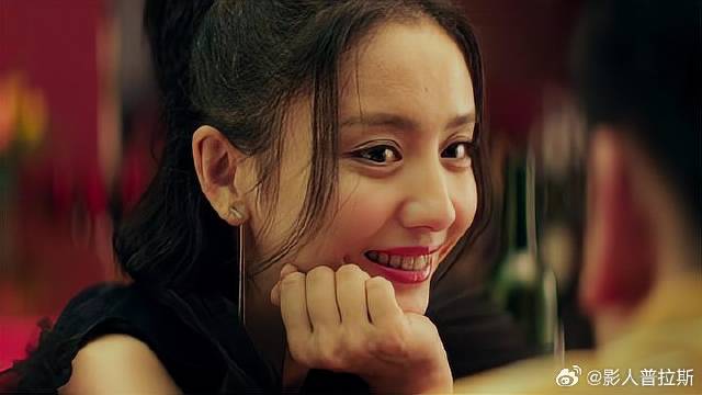 雷佳音思想保守，可还是逃不过姑娘的诱惑，气氛升温