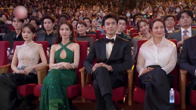 颁奖晚会变医疗会诊？李雪琴说出原因，胡歌唐嫣笑喷了丨品质盛典