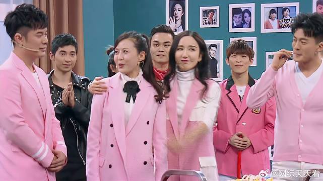 爱情公寓八周年王牌重聚，美嘉惊喜现身满满的回忆