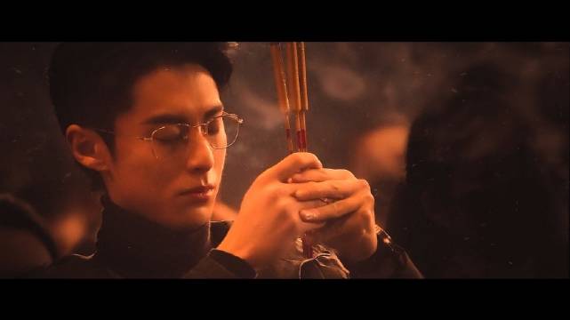 王鹤棣渴望挑战反派角色，饭制剪辑引热议