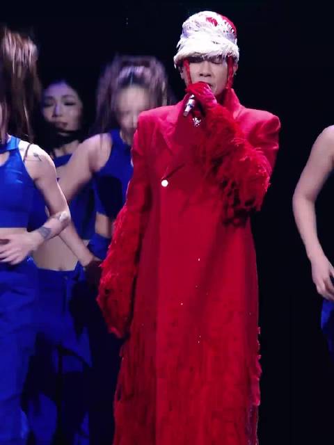 陈小春唱歌挺好听的