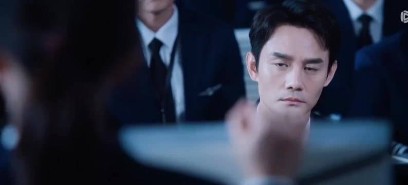 谭松韵演技获赞,从最好的我们到向风而行