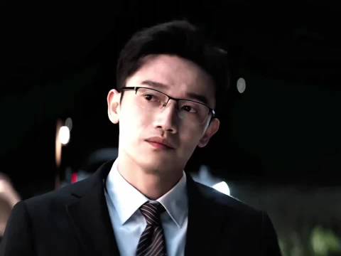 如果在职场中遇到这样的周律，安全感又有又能给自己提供帮助，谁能忍住不心动