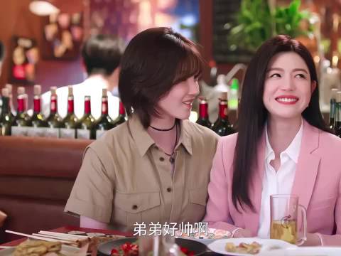 怪不得网友说：陈小纭演女主 两集就完结了