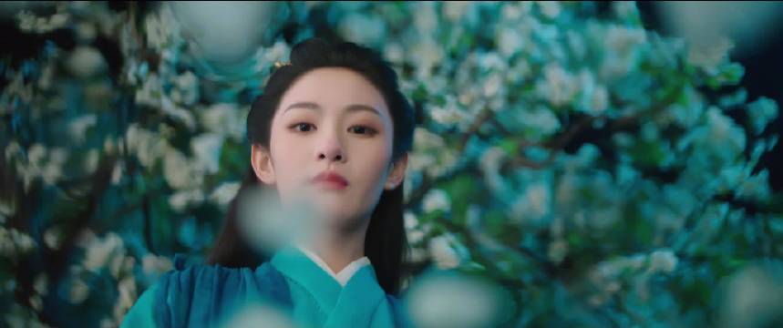 于正称赵晴完全符合其女主角想象，晒金吾不禁镜头