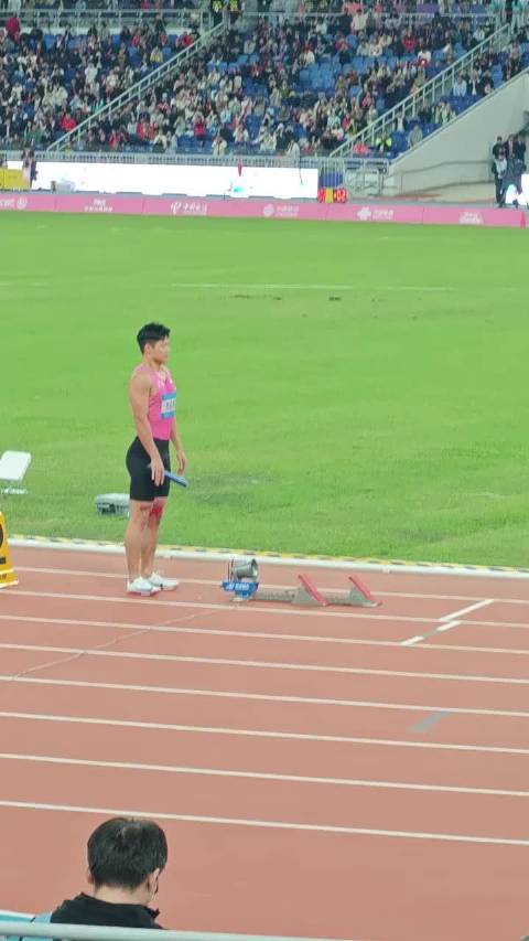 苏炳添退役，9秒83成黄种人骄傲