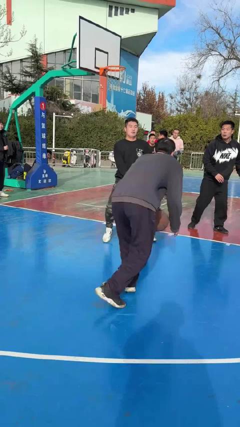 这个转身奥尼尔来了也猝不及防