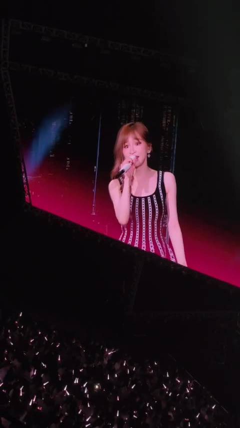 王心凌演唱会live现场甜度爆表，观众沉醉