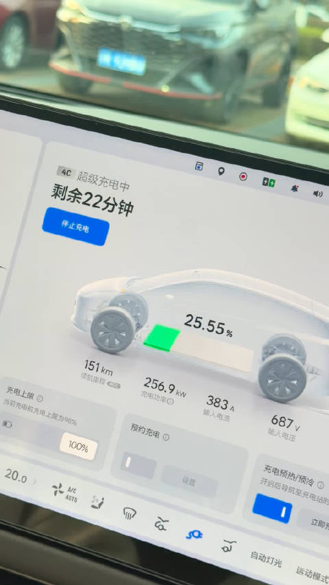 理想i6车主充电遇L6小姐姐L9大哥搭讪询问体验