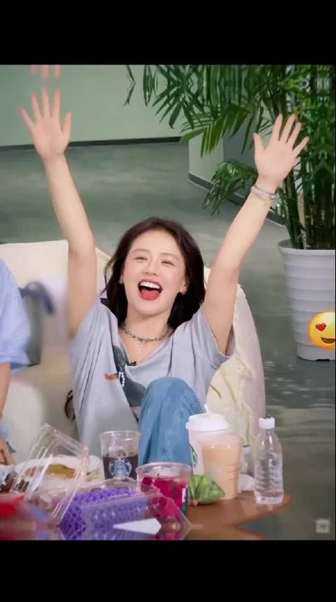 马思纯7岁出道12岁演大宅门，28岁成85后首位金马影后