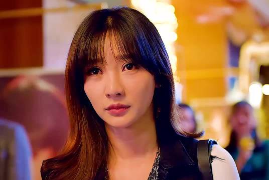 异地恋八年终分手,男孩全心付出不敌现实