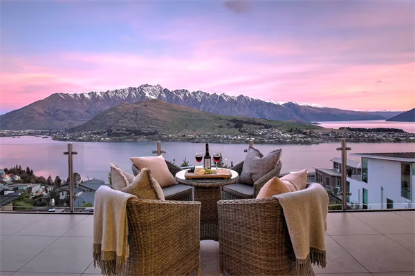 Airbnb爱彼迎发布2026年春节出境游趋势：拼假错峰更自由，户外胜地新西兰、挪威跃升新宠，南欧海岸线热度狂飙