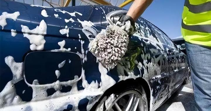 冬季洗车要科学