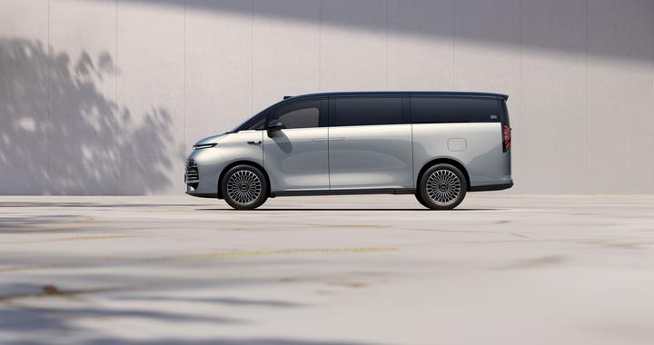 黑科技加持,吉利银河V900超级AI增程技术发布