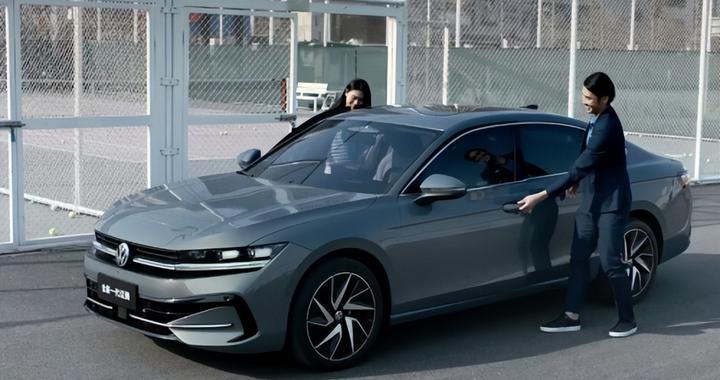 新迈腾B9升级实体按键并新增华为HiCar互联