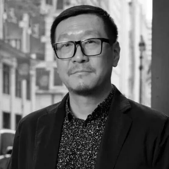 年仅45岁！著名建筑教育家王飞在伦敦遭遇意外去世，学生悲痛怀念：他刚买了代步车，生活像是要朝明亮处展开，不料发生意外