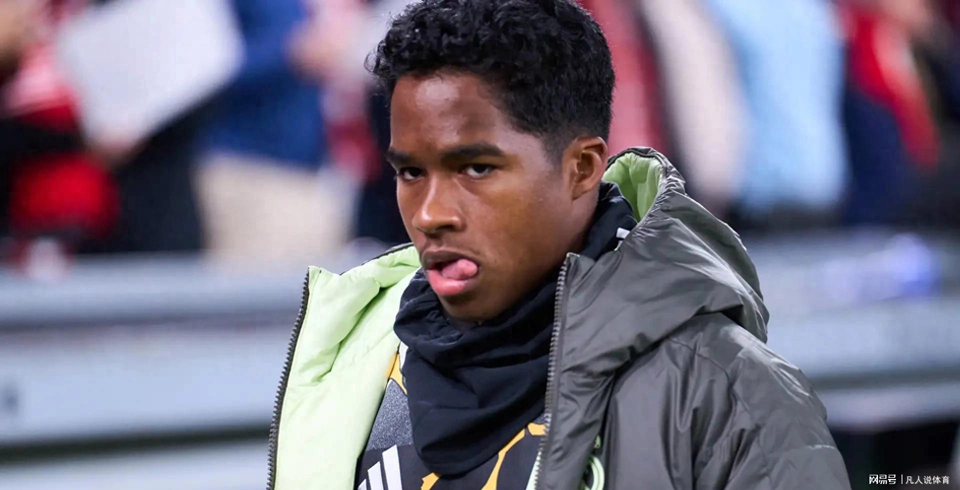 皇马19岁球星陷绝境，父亲引圣经怒怼俱乐部，一月转会成定局？