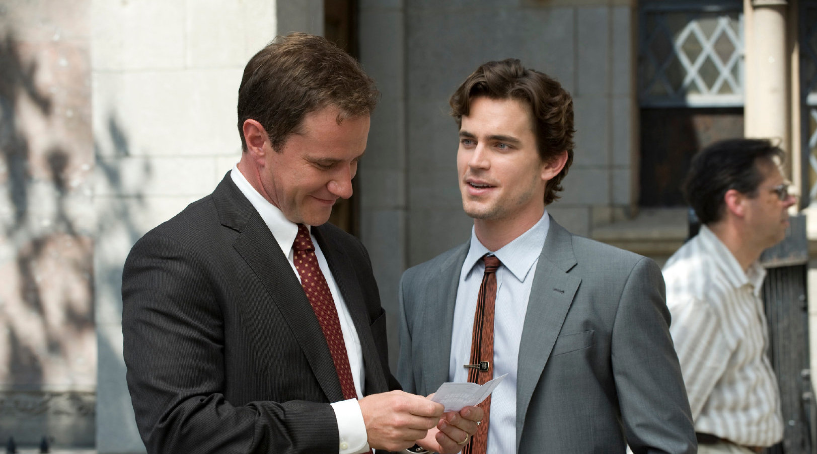 高分悬疑美剧《妙警贼探猫鼠游戏》04