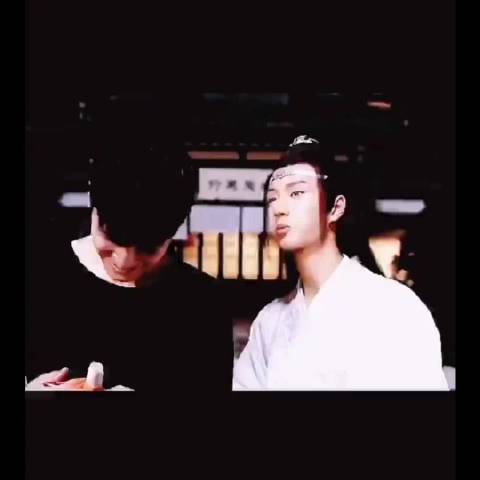 王一博发文引粉丝共鸣，诗意表达思念之情