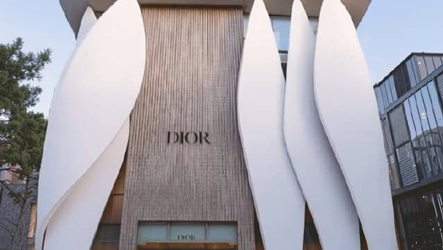 迪奥三里屯旗舰店12.11开业，郑钦文章子怡等众星出席