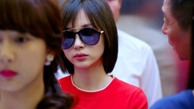 安迪火力全开霸气侧漏，果然事业才是女人最大的底气